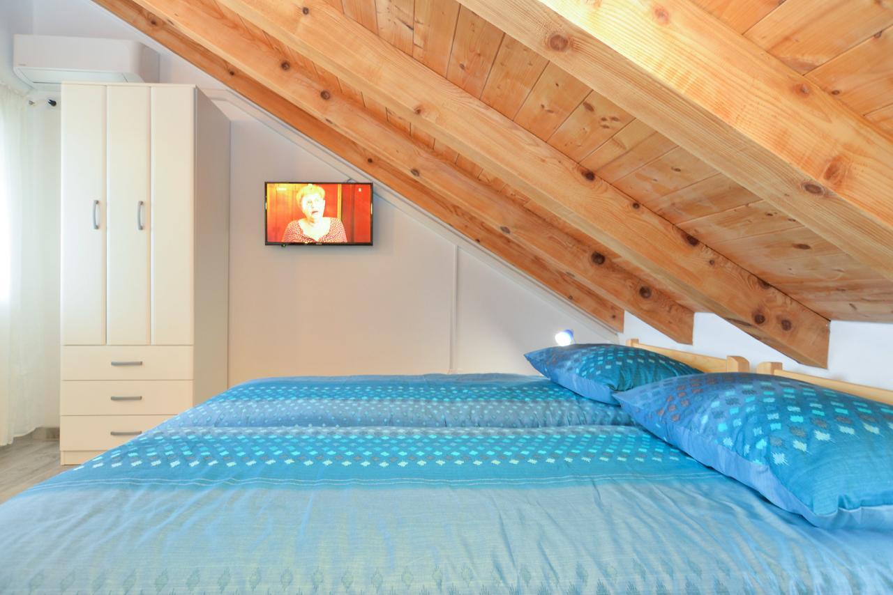 Apartman Josip 1713 *